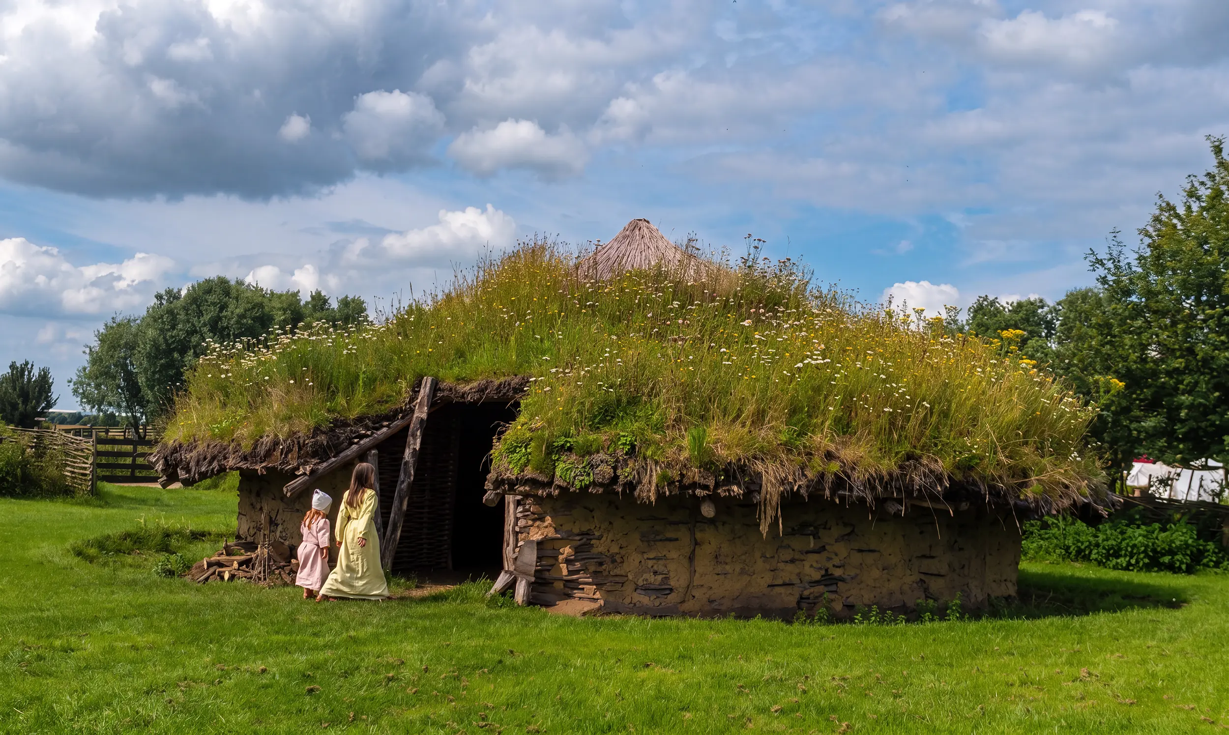 Bronze Age roundhouse at Flag Fen Archaeology Park